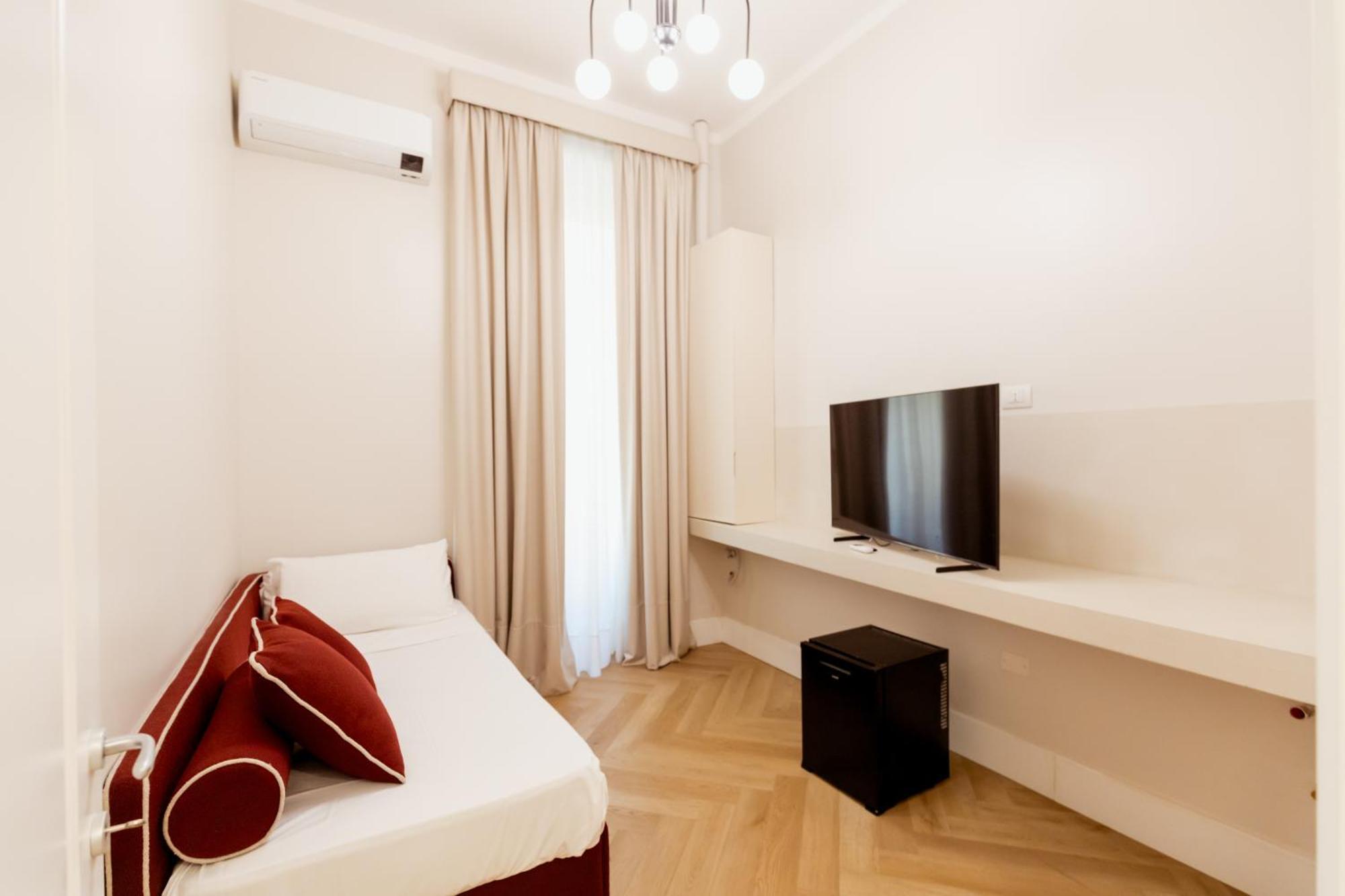 Residenza Umberto I Hotel Napoli Bagian luar foto