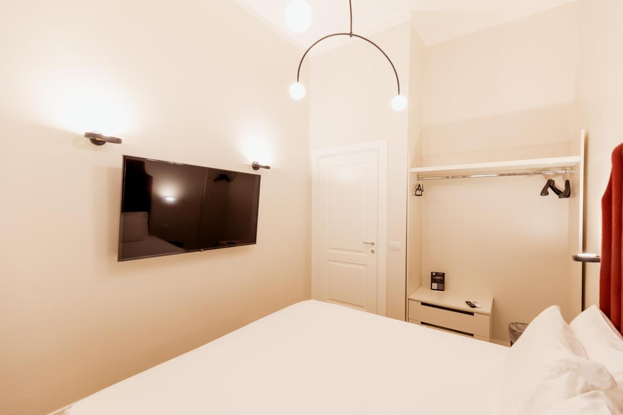 Residenza Umberto I Hotel Napoli Bagian luar foto
