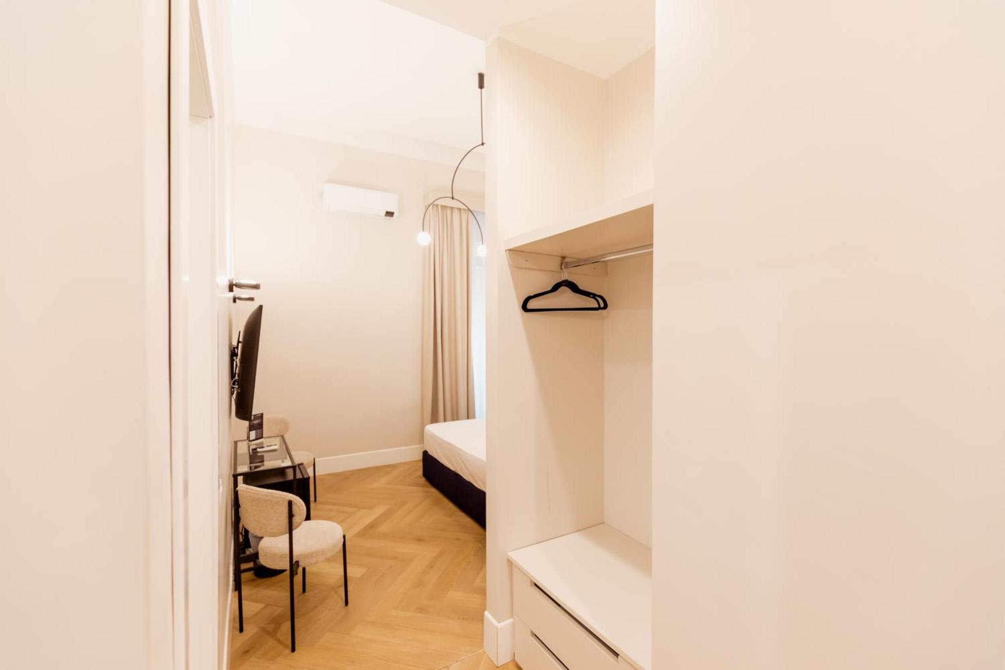 Residenza Umberto I Hotel Napoli Bagian luar foto