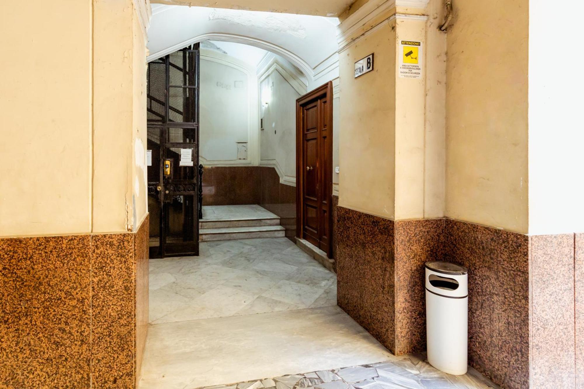 Residenza Umberto I Hotel Napoli Bagian luar foto
