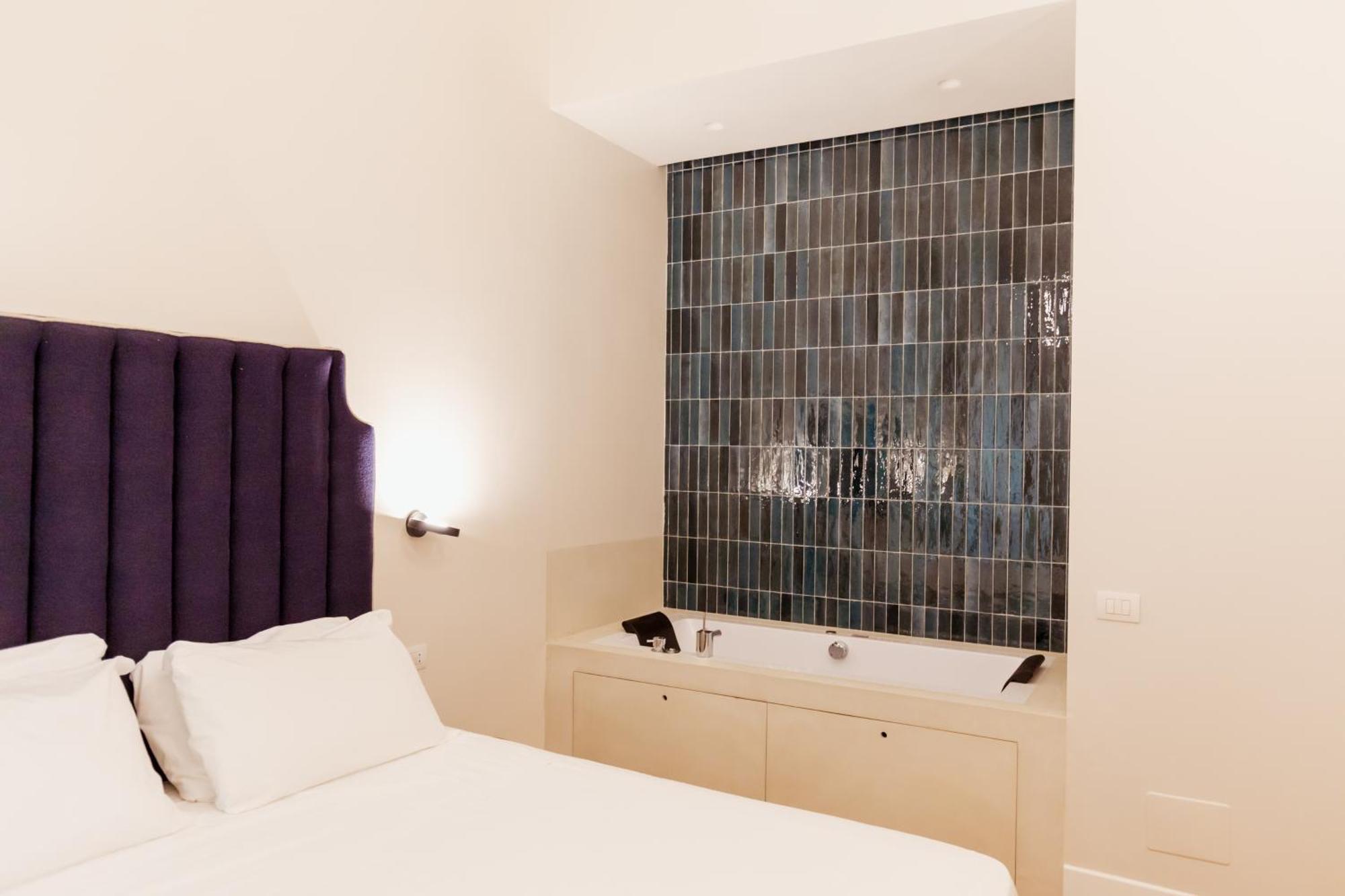 Residenza Umberto I Hotel Napoli Bagian luar foto